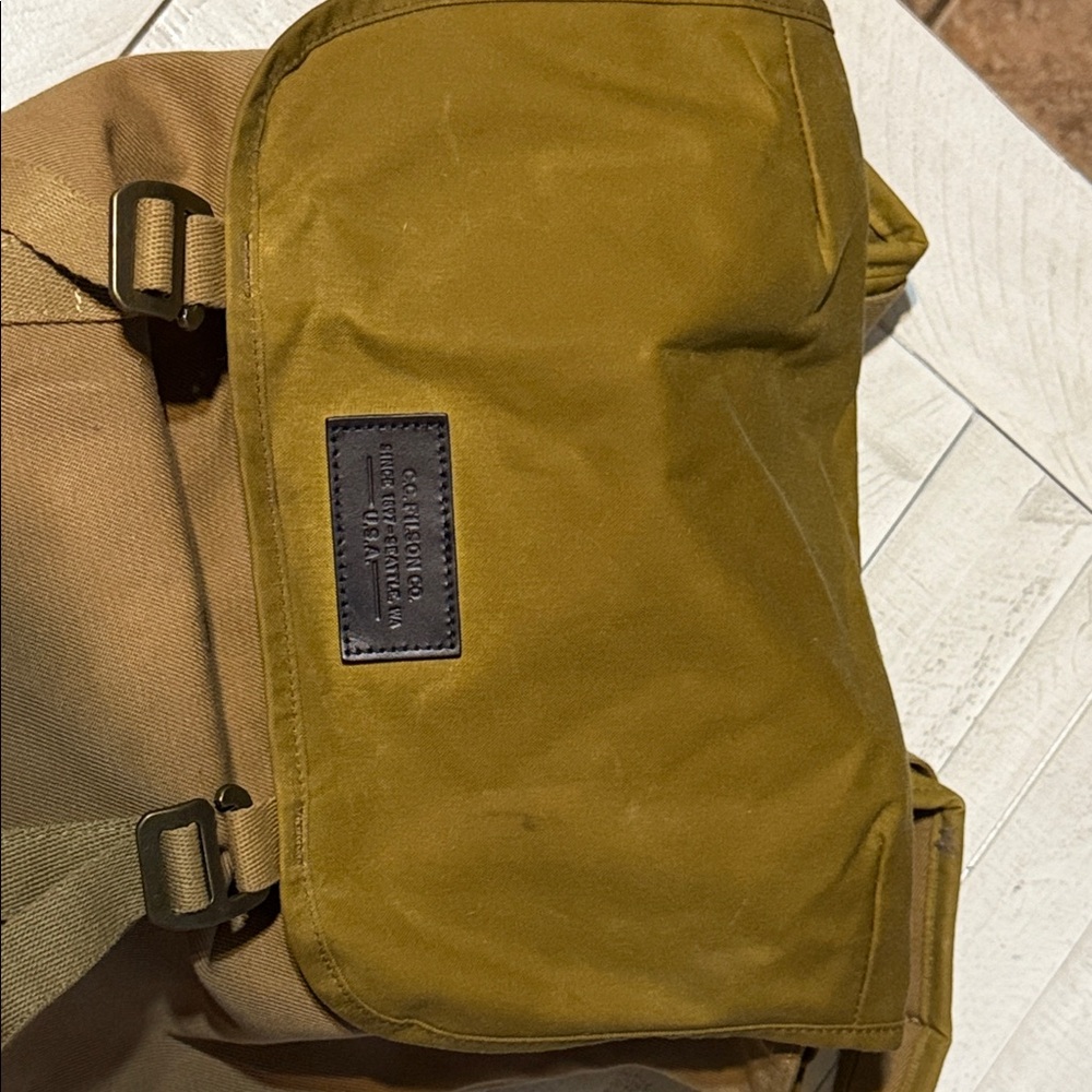CC Filson Co ., Ranger Backpack - Picture 3 of 9